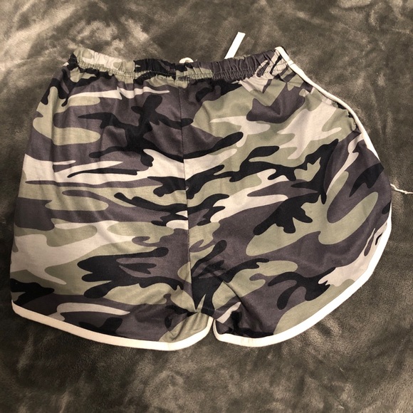 Cute workout suit - Picture 2 of 4